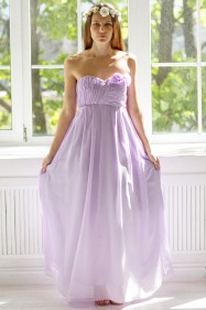 Длинное платье в пол с открытыми плечами (фиолетовый)